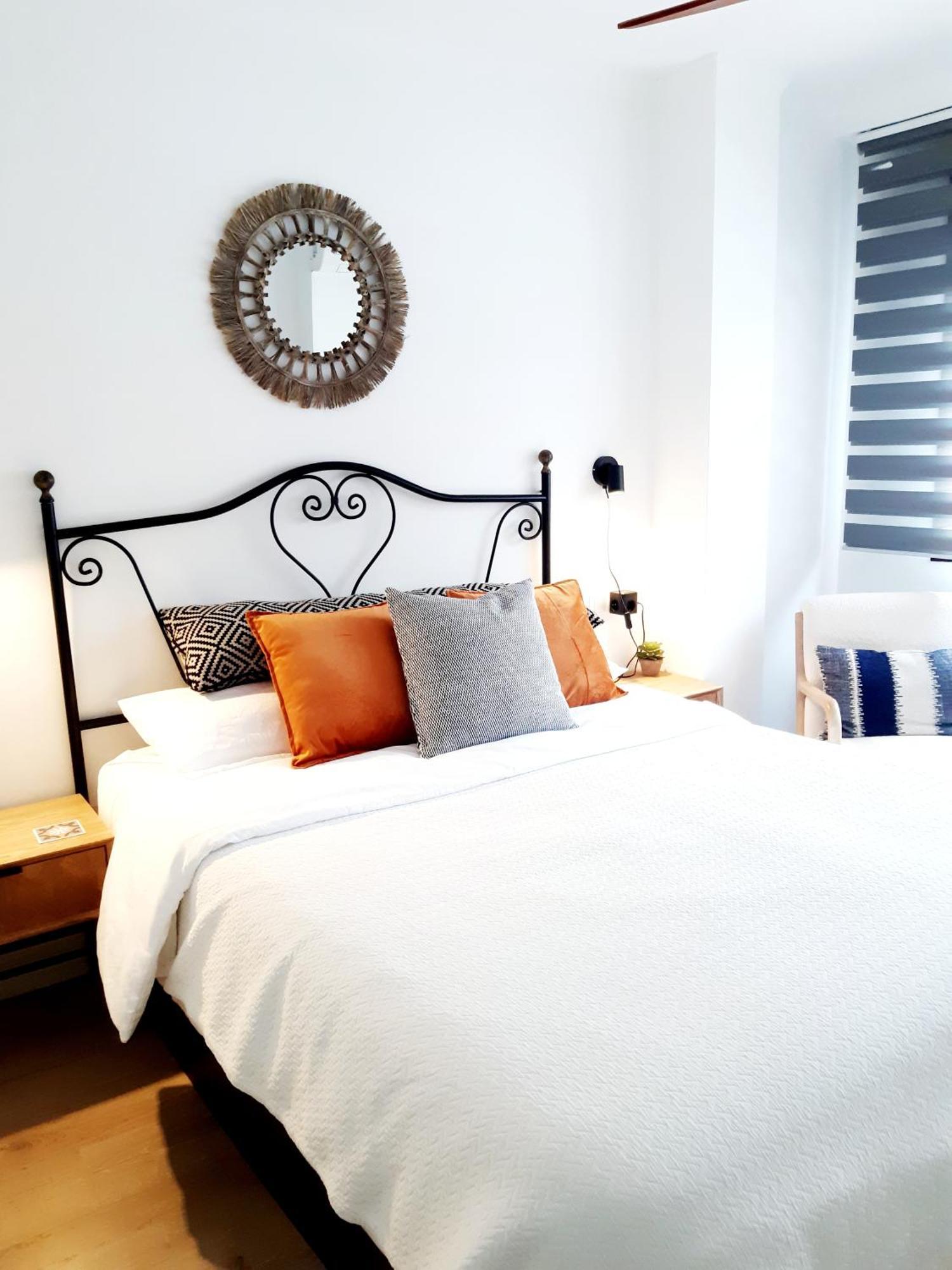 Impressive Apartment With 3 Bedrooms Metres From The Beach Естепона Екстериор снимка