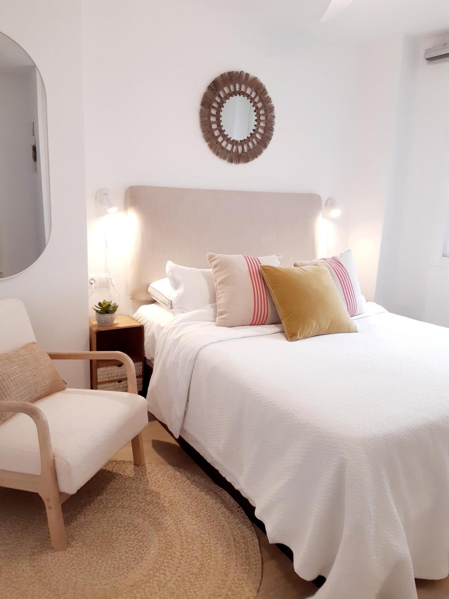 Impressive Apartment With 3 Bedrooms Metres From The Beach Естепона Екстериор снимка
