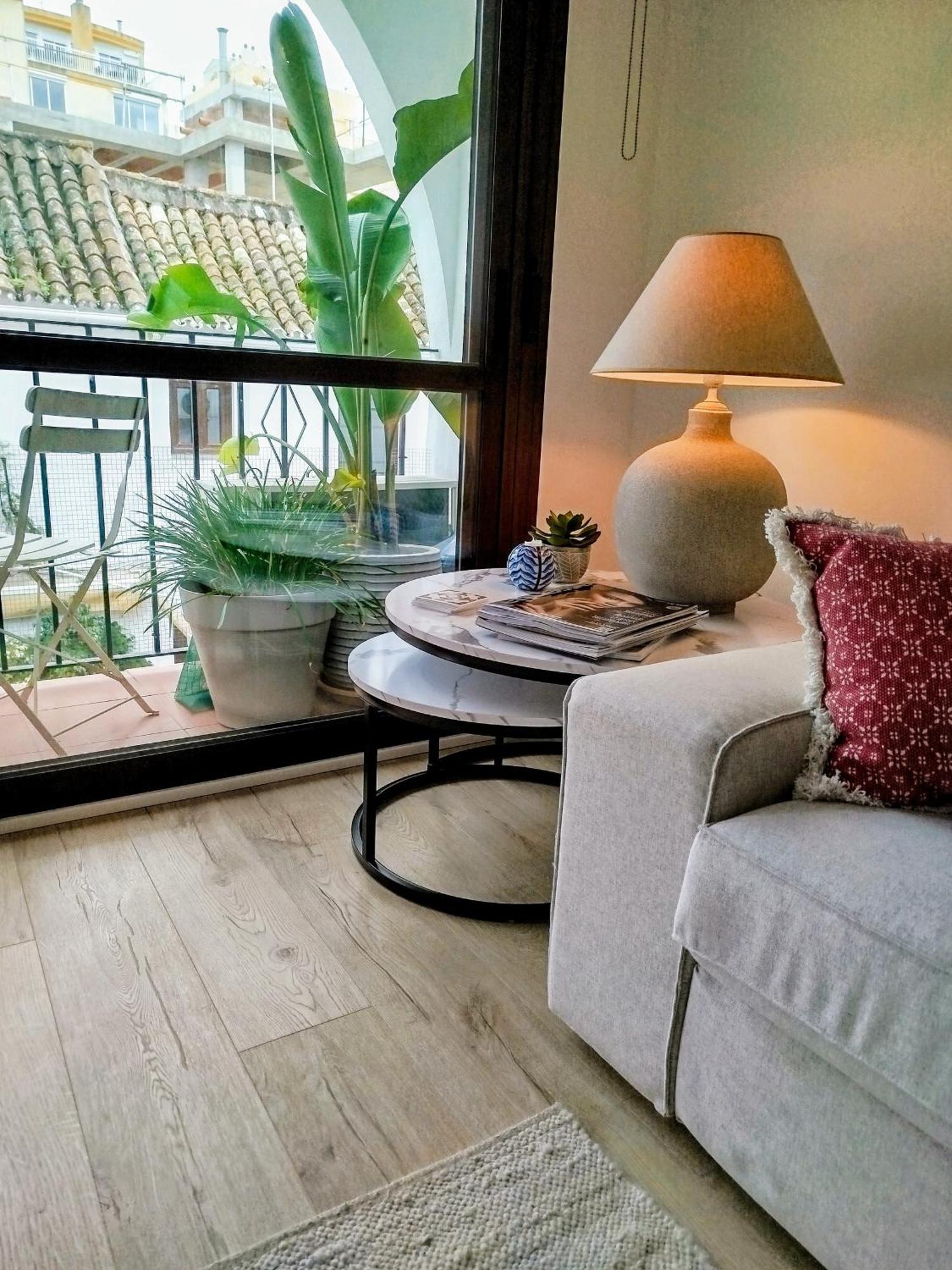 Impressive Apartment With 3 Bedrooms Metres From The Beach Естепона Екстериор снимка